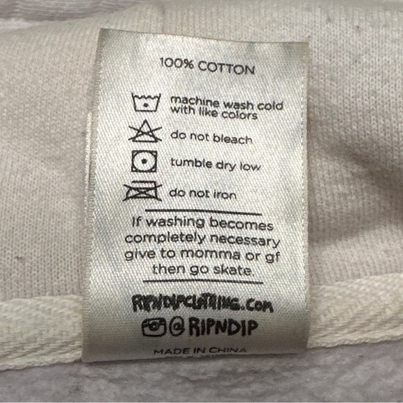 RipnDip White Hoodie Sweatshirt Cat Woman Necklace Leaf Graphic Read Description - Picture 10 of 12